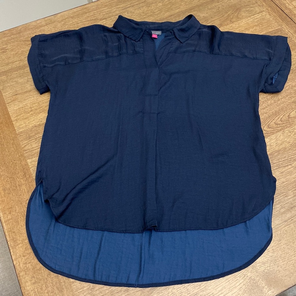 Vince Camuto Large Navy Blue Top